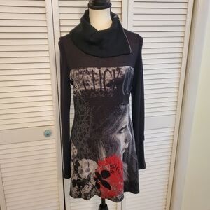 Vex Collection RARE Black and Red Graphic Sweater Dress Cowl Neck, Size 36